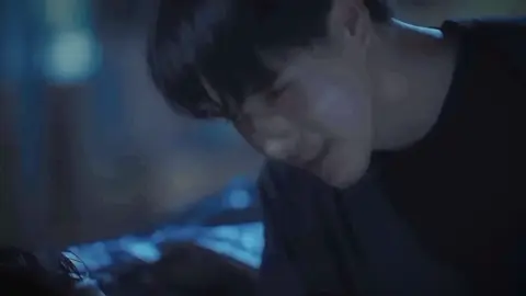 bị đánh muốn xụm nụ mà cũng còn nch tình cảm dữ hen🥰 #highschoolfremy #hinghschool #saintshin #nanihirunkit #skywongravee #gmm #dhieuu #xhnkaamícọu✨ #xuhuong 