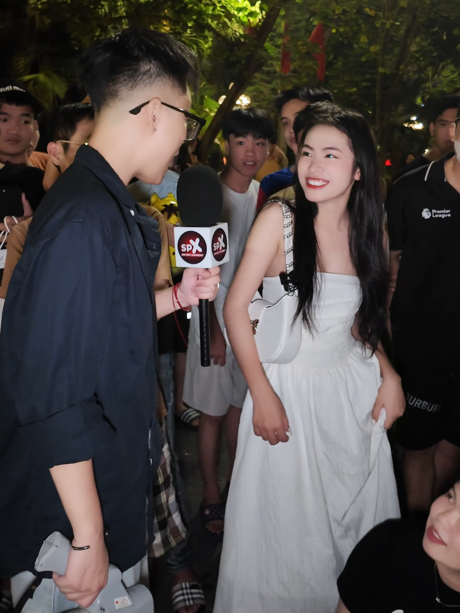 Ly xinh 2k7: Đẹp trai có tiền thì e mới vào ghép đôi và cái kết #vyhoangmc #spxentertainment #phodibo #ghepdoi #phongvan