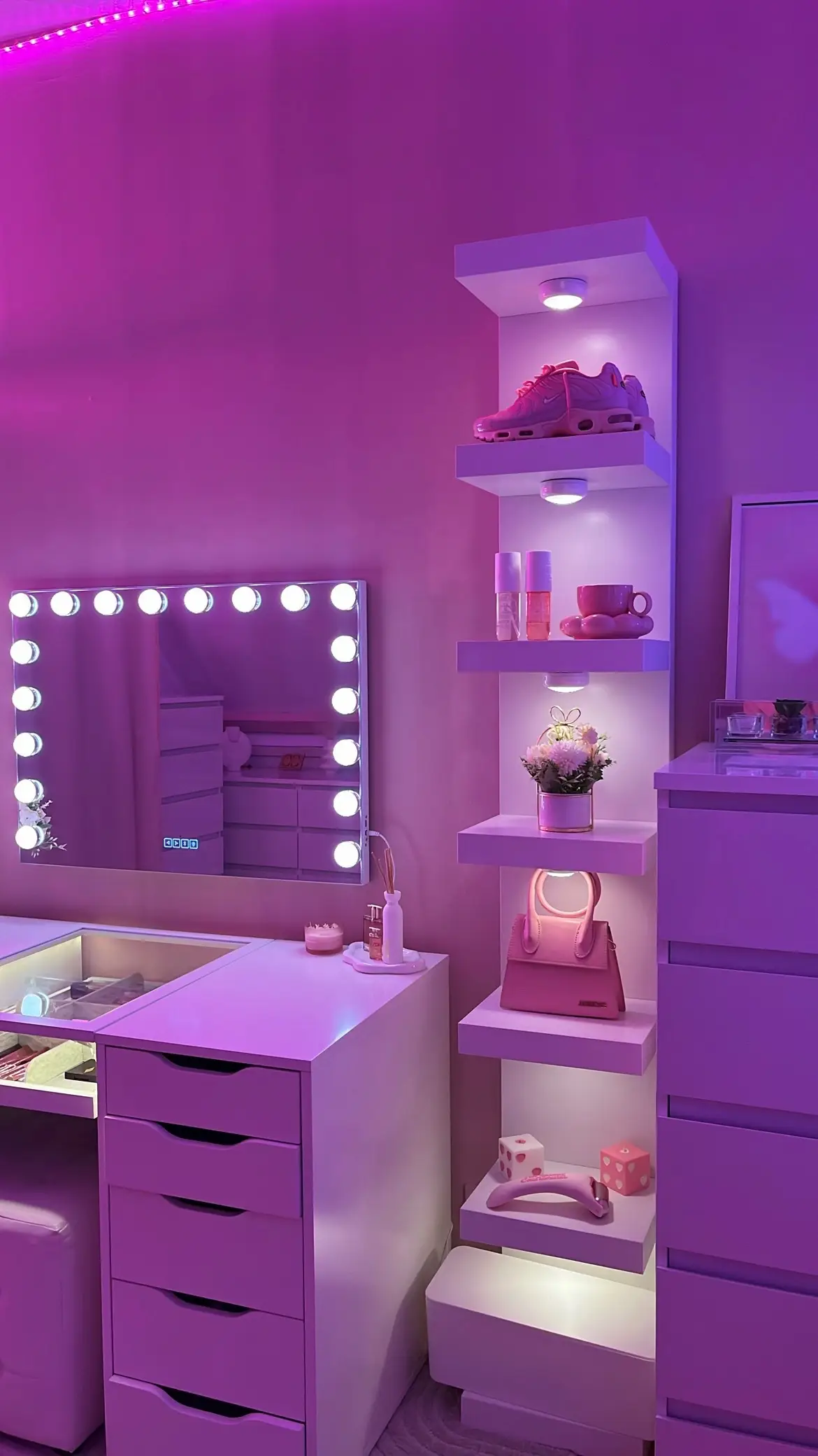 #foryoupage #foryou #fyp #pourtoi #prt #vanityroom #dreamroom #girl #beauty #aesthetic #dreamtok