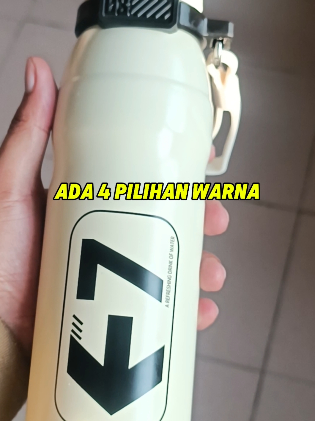 thermos paling lasak yang aku pernah ada !!! jatuh beberapa kali pun takde masalah sebab diperbuat daripada keluli tahan karat , tahan bocor , tahan panas , tahan lama !! korang nak apa lagi ? stock tak banyak dah , beli sementara stock masih ada 🤗✅🟨 #thermos #thermosviral #tumbler #premiumquality #travel #viral #trend #fyp #pony #outdoor 