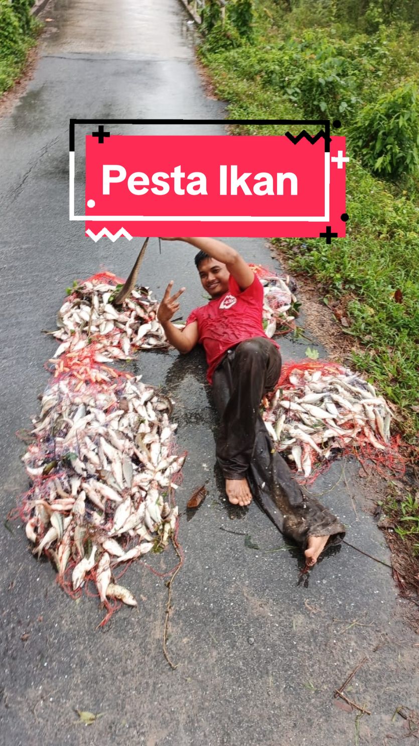 Pesta Ikan di Kg Banggol Katong, Kuala Terengganu.. #musimhujan  #pestaikan 