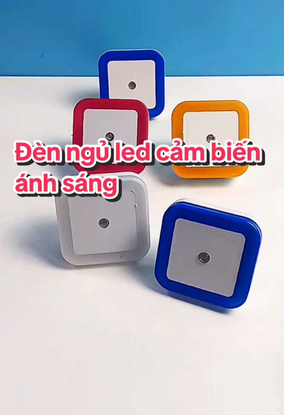 Đèn ngủ led cảm biến ánh sáng, tự động bật tắt thông minh #denngu #dennguled #denngucambien #denngucambienanhsang #denngucambienthongminh #giadungtienich 