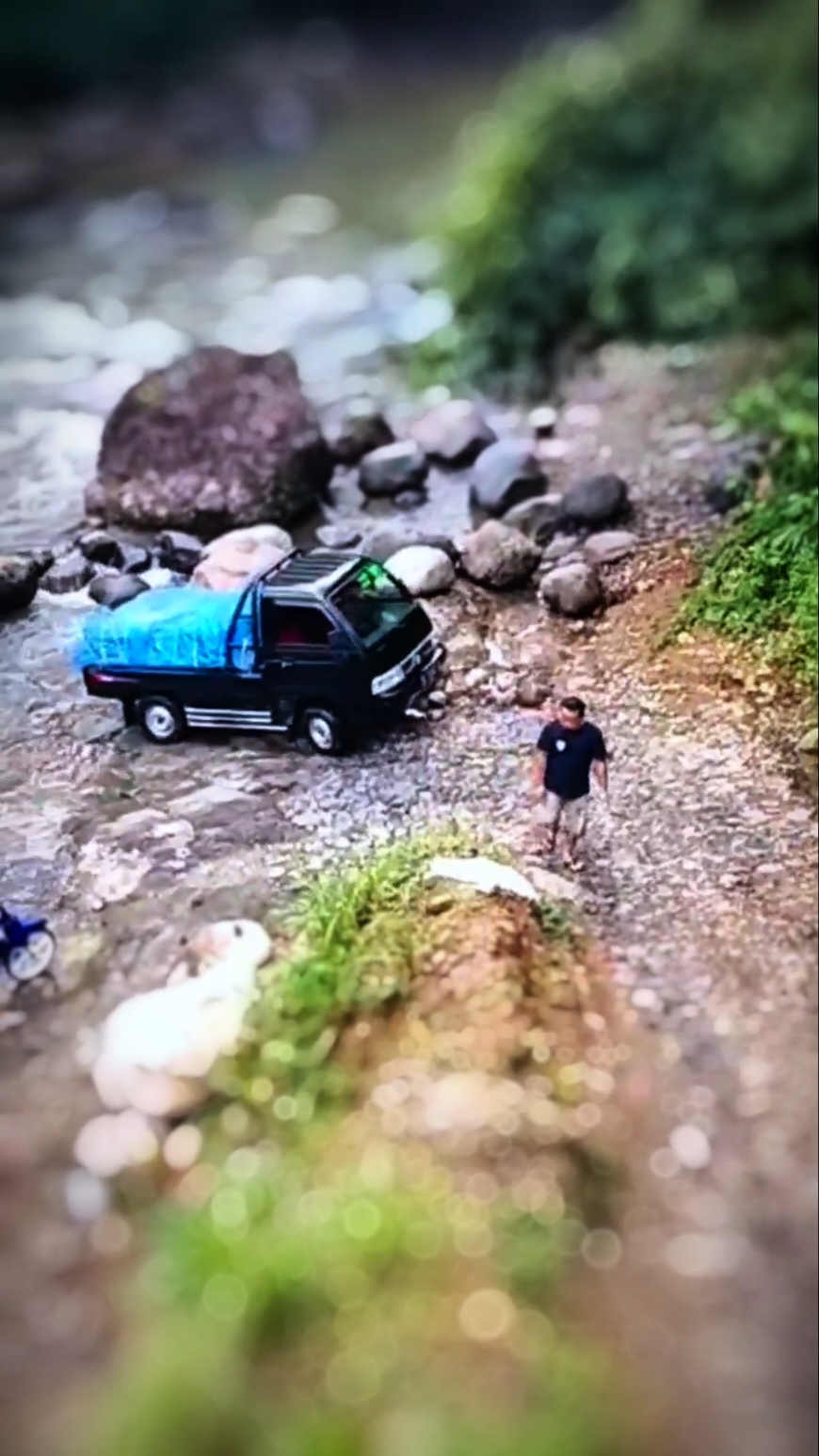 jalan ekstrim, harus nyemplung ke sungai untuk bisa lewat #storyviral #pickup #storytruck #tiktokviral