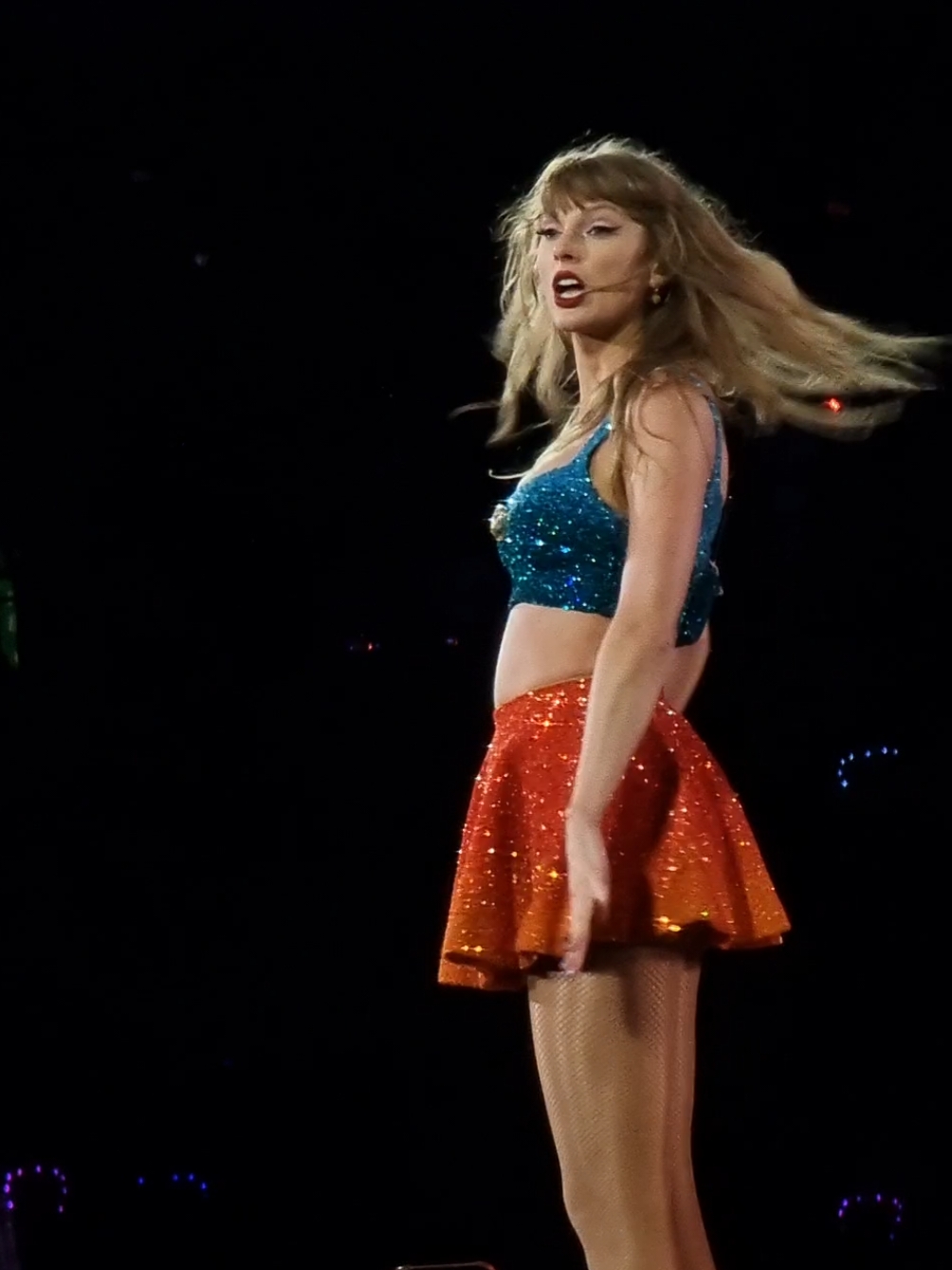 shake it off 🩵 london n7 #1989 #TSTheErasTour #erastourlondon #london #erastour #theerastour #taylorswift #shakeitoff 