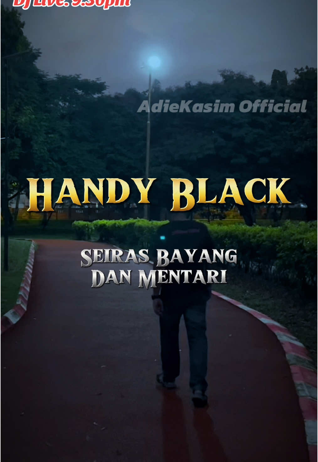 Walapun kau tiada disisi bayangmu ada disini. Seiras Bayang Dan Mentari intro HANDY BLACK. Selamat Malam. #fypシ  #AKOFM  #muzikretroterbaik  #seirasbayangdanmentari  #handyblack 