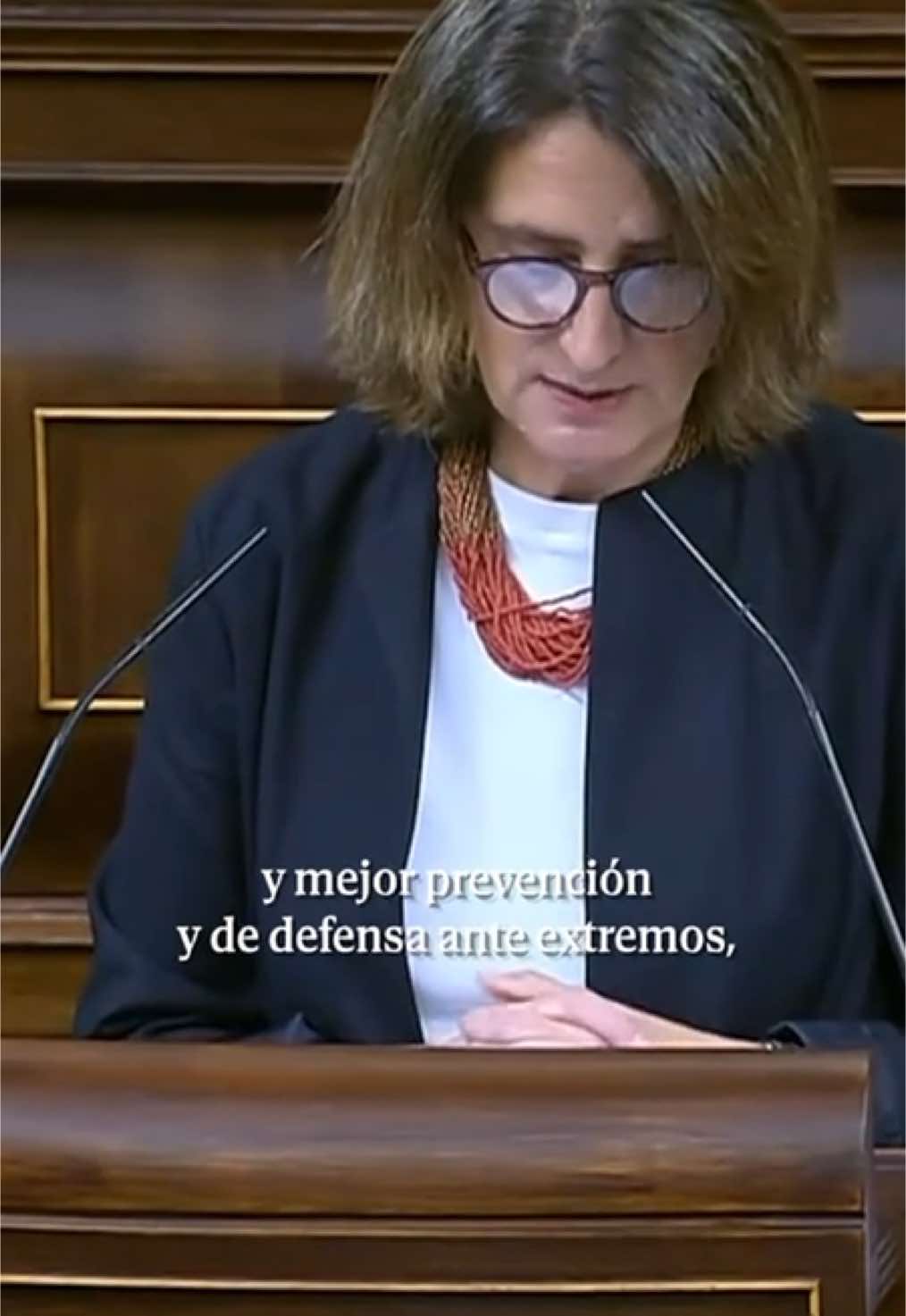 “Los procolos son inútiles si quien debe responder no sabe cómo hacerlo”, decía la ministra Terrsa Ribera sobre la gestión de la Generalitat en Valencia. El Gobierno ha anunciado este miércoles que habrá comisiones de investigación sobre la gestión de la catástrofe de la DANA y ha apuntado que el presidente de la Generalitat, Carlos Mazón, tendrá que responder incluso en los tribunales #noticiastiktok #teresaribera #dana #valencia #mazon 