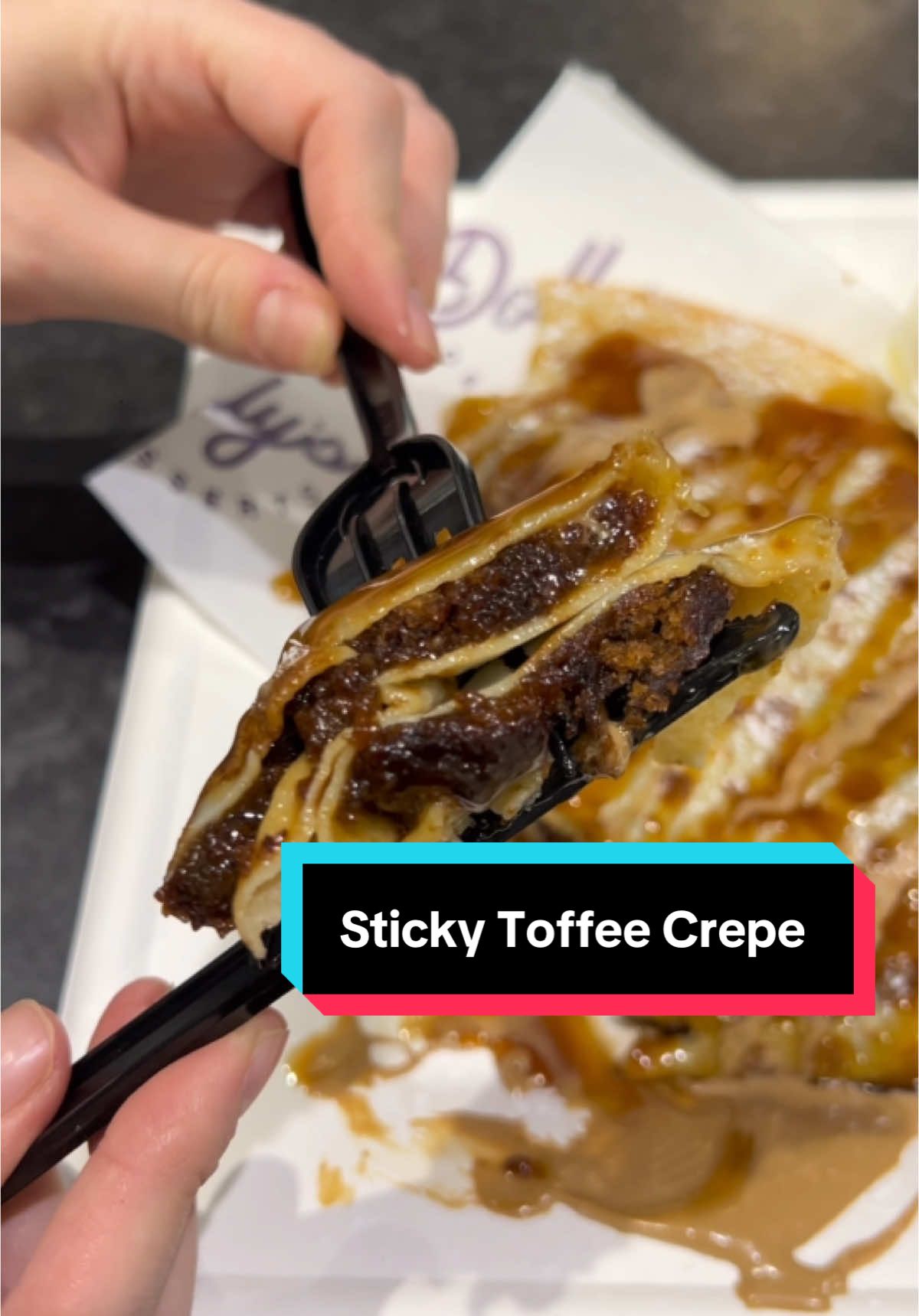 Sticky Toffee Crepe!  🤤 #dollysdesserts #christmas #crepe #stickytoffeepudding 