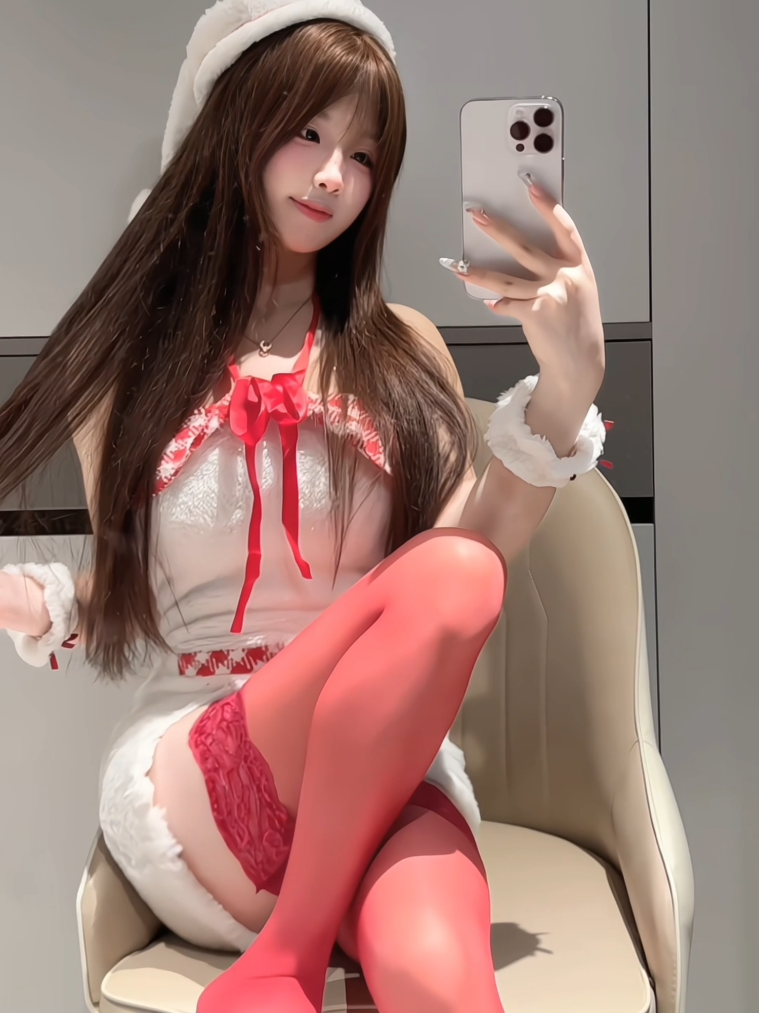 #cosplay #cosplayers #anime #genshin #schoolgirl #uniform #kneehighsocks #asian #chinesegirl #miniskirt #fashionstyle #douyin #legs #tights #highheels #office