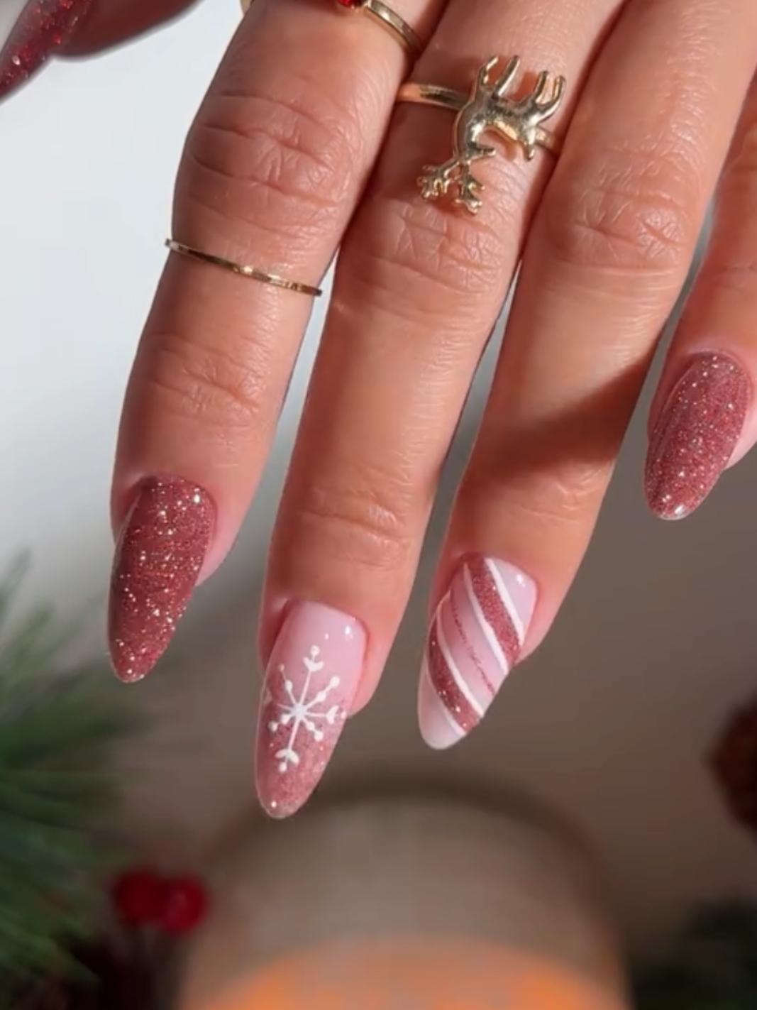 Christmas nails 💅  #christmas ##fyyy #fyp #foryou #viral #nails #beautifullnails #newnailsdesign #newnails #trendingnails #nailsart #nailsvideo #nailtutorial #nailart2024 #fashion #women #3dnailart #nailideas #bestnailideas #nails #nailart #nailsart #bestnailinspirations #nailsofinstagram #nailsoftheday #gelnails #nailsart #nail #nailsdesign #nailsonfleek #naildesign #acrylicnails #nailtech #nailstagram #naildesign #naildesigns #nailstyle #instanails #nailartist #nailpolish #nailinspiration #inspire #nailswag #glitternails #flowernailart #unitedkingdom #usa #christmastree #christmasnailart 