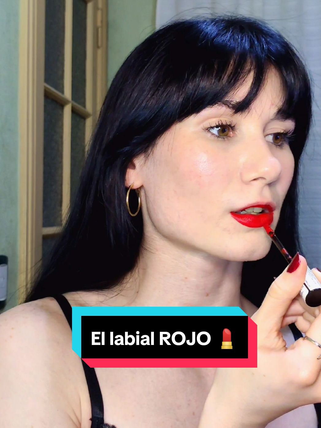 El poder de un labial ROJO ♥️💄♥️ #latinflowarg #voguecosmeticos #makeup #argentina #fyp #foryou #tips #parati #viral 