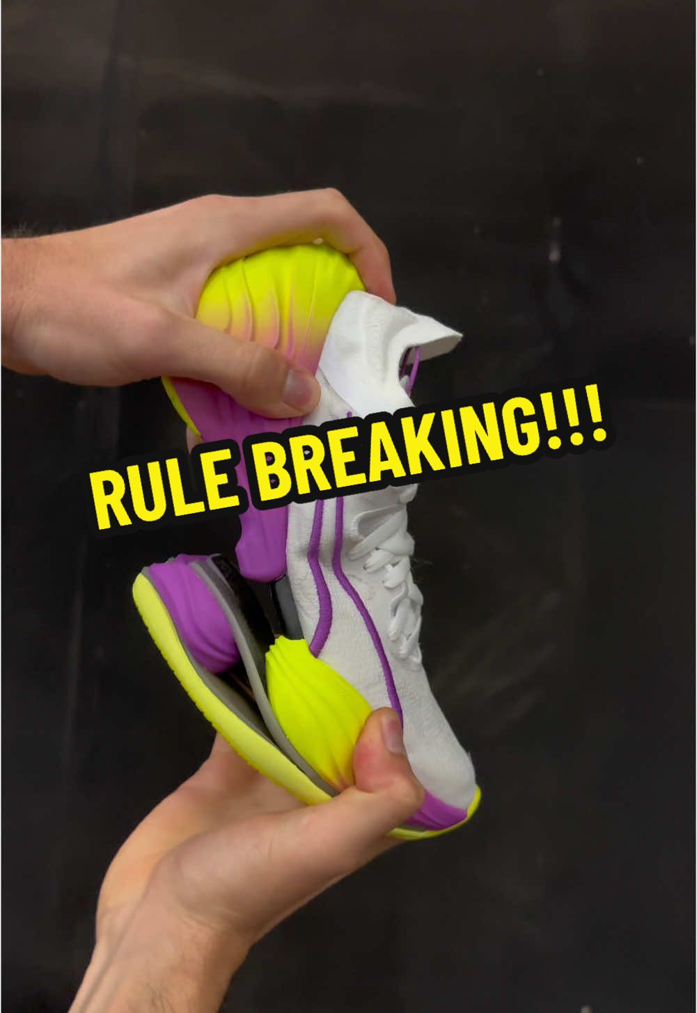 🟣 NEW PUMA FAST RB LD Basically a version of the rule breaking Fast RB with laces. $350/€350 available in February 2025 . . . #metaendurance #satisfying 