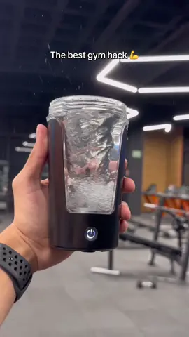 Gym hack 💪 #gym #gymhacks #gymtips #Fitness #gymproducts #gymmotivation #preworkout #gymfinds #proteinshaker #blender #shake #gymaccessories #protein #GymTok 