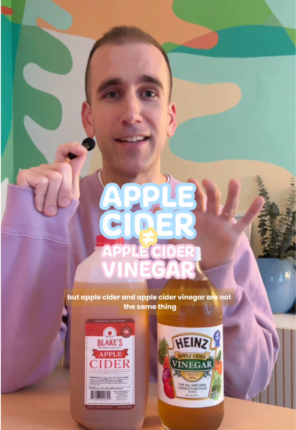 PSA: Apple cider ≠ apple cider vinegar! 🍎 These ingredients are not interchangeable and you cannot swap them 1:1 in a recipe. While it may seem obvious, you’d be suprised how many people think the two can be swapped for wach other. Sometimes you don’t know what you don’t know until you know, ya know? #applecider #applecidervinegar #bakingtips #baking #fallbaking 