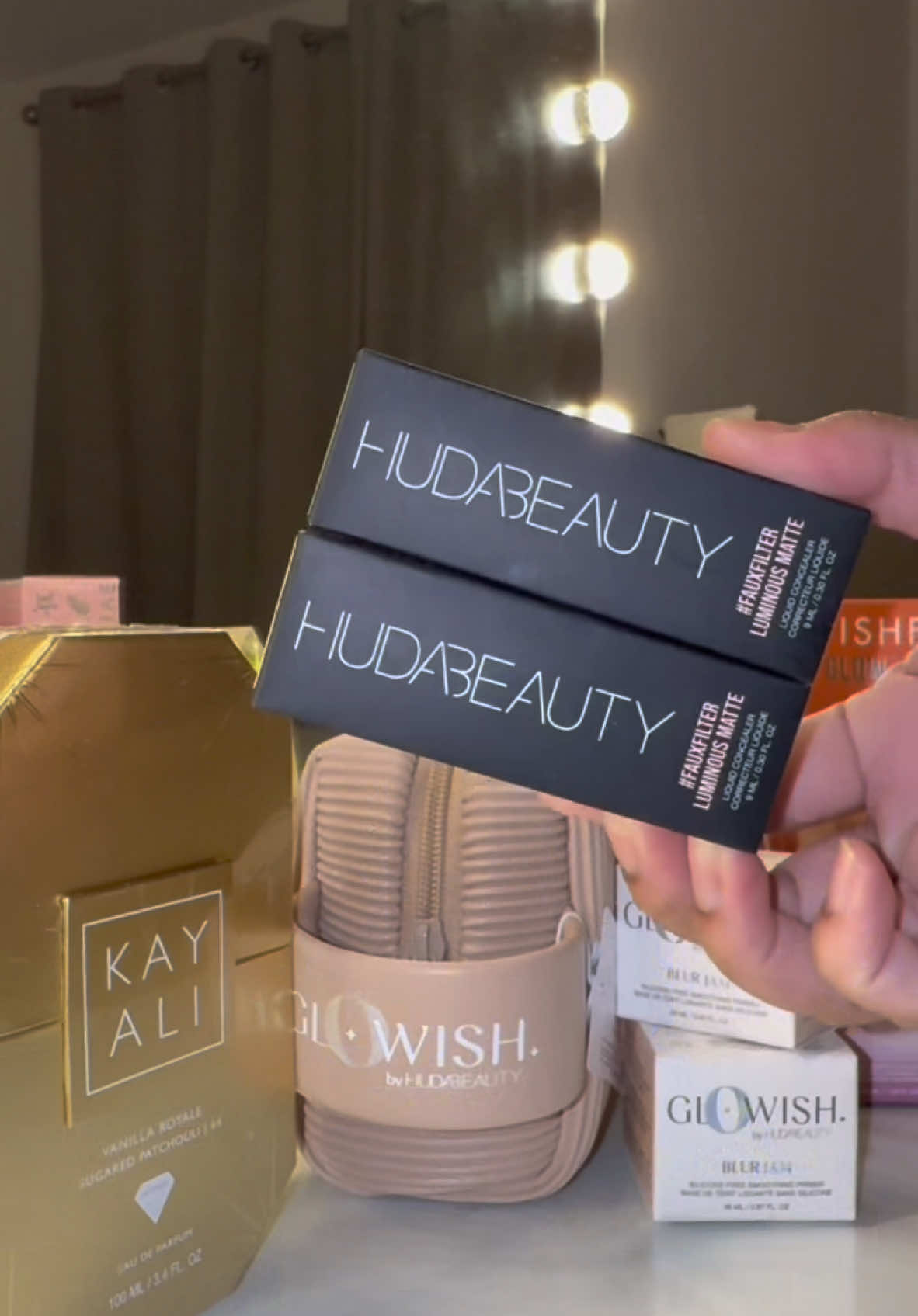 Huda Haul 🙈🥰 @Huda @Huda Beauty @hudabeautyshop #makeuptok #hudabeauty #hudabeautyshop #fyp #hudabeautycybersale 