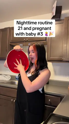 Our Nighttime Routine  #pregnant #pregnancyjourney #nighttimeroutine #youngmom #sahmvlog #youngmarriage #familygoals #teenmom #momvlog #teenpregnancy #youngfamily #pregnancyvlog 