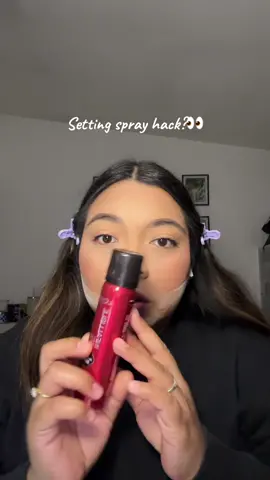 I don’t know I saw this girl do it. It came out nice. Maybe I just need to do a full face.??? 👀👀 But the serting spray is always amazing 💗#makeuphacks #settingspray #loreal #settingpowder #fypシ 