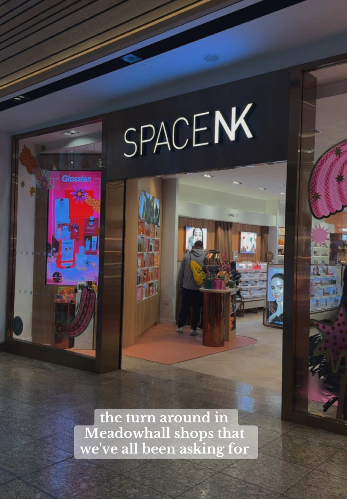 Let ne know what your Space NK must buys are? 🤔 so happy to see @SPACE NK for our #Sheffield girlies 🤌 #meadowhall #spacenk #ukmakeup #ukshopping