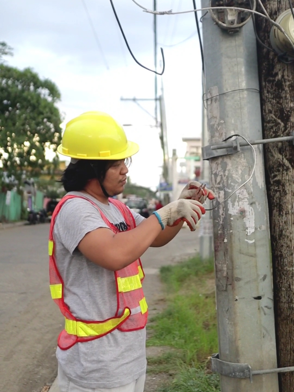 nakuryente si kuya hahahaha