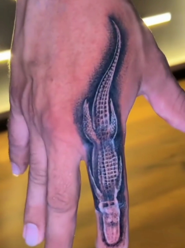 3D TATTOO #tattooideas #fyp #viral_video #tattoo #tattooartist #tatuaje #fouryou #tattoolover #tattoogirl @Imagine Dragons 