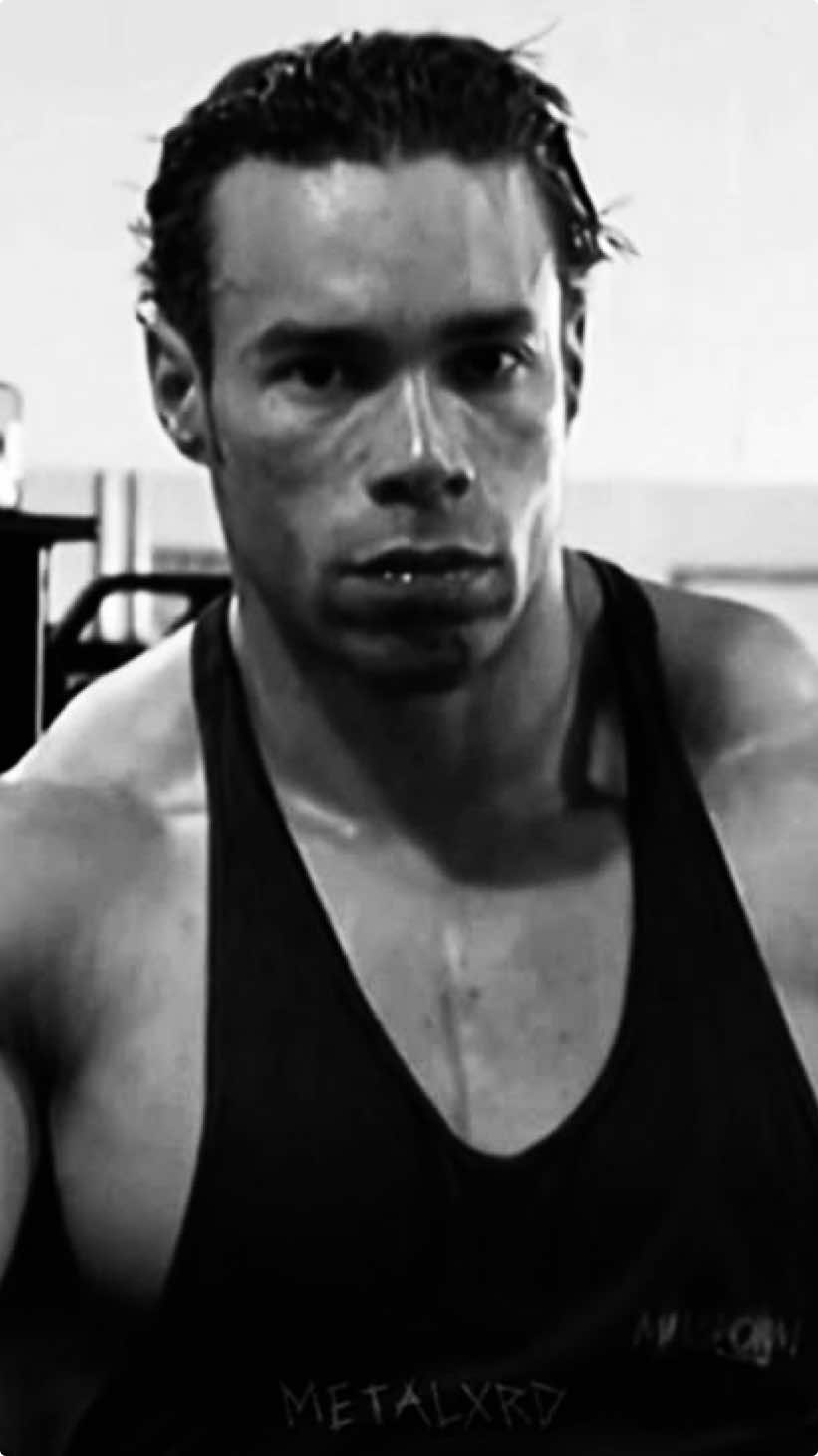 Don't let it go. #kevinlevrone #levrone #gymcore #mrolympia #gym #gymrat #gyminspiration #gymmotivation