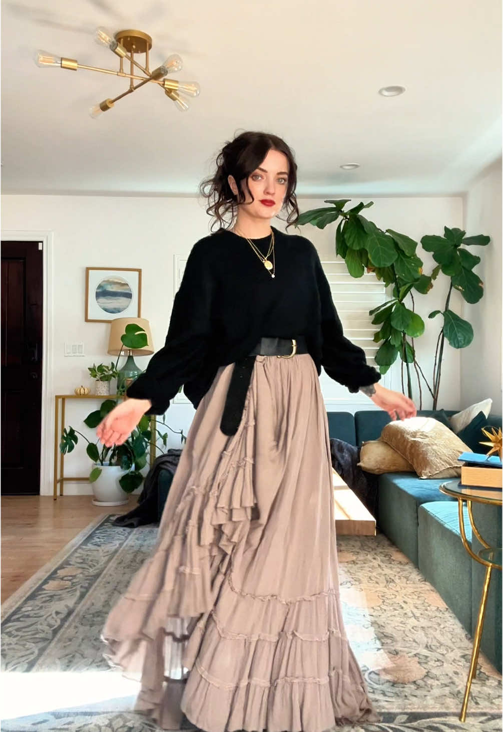 How to creage a faux slit on and turn Summer dresses into fall fits #fantasyfashion #witchystyle #witchyfashion #fallfashion #outfitdiaries #fashiontiktok #vintagevibes #layeringoutfits 