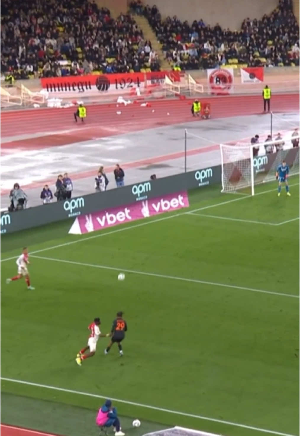 Skill de fou s’de singo sur barcola #foot #footballtiktok #footballedit #psg #monaco #singo #barcola #skills 