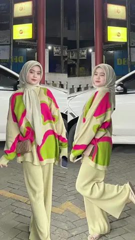 Cakep banget onesetnyaa #oneset #onesetmurah #outfitsimple #outfitideas #outfitoftheday #ootdhijabstyle #ootdhijabsimple #ootdfashion #keranjangkuning #racunoutfit 