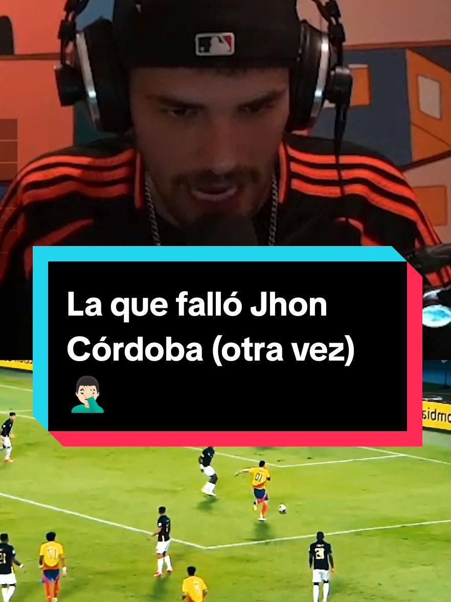 Jugar con Jhon Córdoba es cómo jugar con uno menos 🤦🏻‍♂️ #jhoncordoba #seleccioncolombia #seleccionecuatoriana #conmebol #futbol⚽️ #deporte #deportesentiktok #danibet #colombia #medellin 