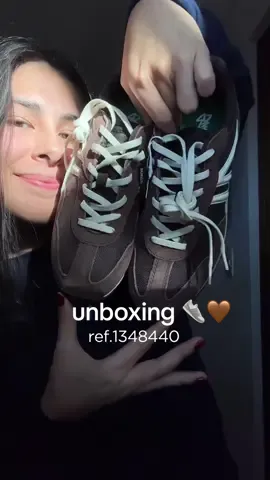 Una disculpa las fachas estoy enferma 😪 #unboxing #tenis #dupe #pullandbear 