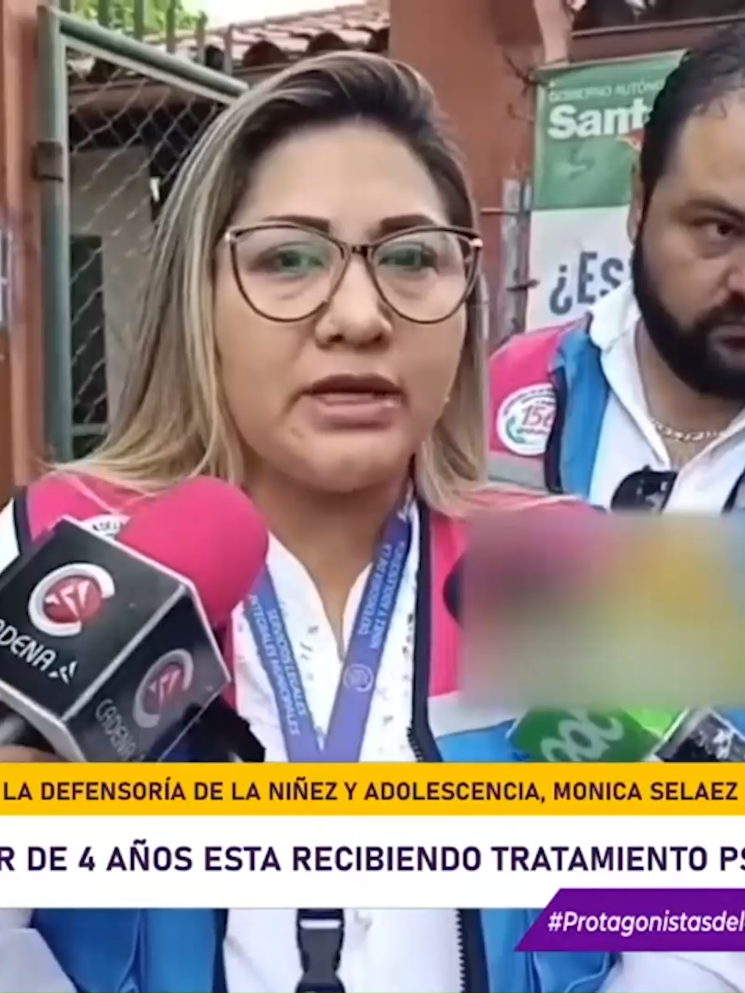 #URGENTE  GUARDERÍA EN LA VILLA 1RO DE MAYO FUE DENUNCIADA LUEGO QUE FILMARON EL MOMENTO DONDE UN MENOR FUE BRUTALMENTE GOLPEADO A SU CORTA EDAD, VECINOS FUERON TESTIGOS DE LOS GRITOS Y LLANTOS DE LOS MENORES QUE ERAN DEJADOS POR SUS PADRES PARA SU CUIDADO. LAS MADRES EXIGEN JUSTICIA, APOYO PSICOLÓGICO PARA LOS MENORES, EL CASO ESTA EN INVESTIGACION LA GUARDERÍA YA ESTA CERRADA. #Noticia #loultimo #GuillMabyDiazPerez #LAEMBAJADORADELOSBARRIOS #SANTACRUZ #SANTACRUZDELASIERRA #BOLIVIA