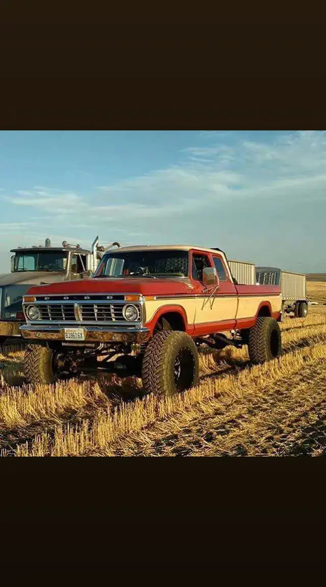 1977 Ford F150 Ranger Lariat 4x4 Super Cab. Yes it has 73-75 grills on it.  #fordmotorcompany #1977 #ford #f250 #ranger #lariat #4x4 #supercab #1977fordtruck #1977ford #fordf150 #f150rangerlariat #f1504x4 #f150supercab #f150lifted #liftedf150 