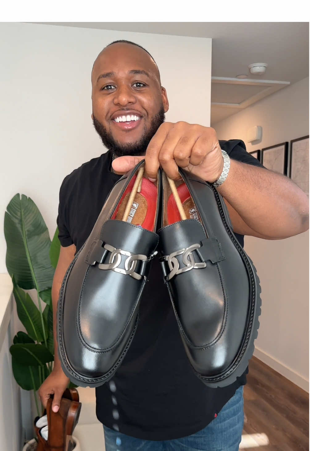 Stacy Adams has me feeling like HIM 😎 Their holiday sale is live until 11/24 - Buy one pair of shoes, take 20% off. Buy 2+ pairs of shoes, take 30% off!  Use my code: CORDELLBMSM #StacyAdamsStyle @Stacy Adams #mensfashion #tryonhaul #bigandtall #fyp #grwm
