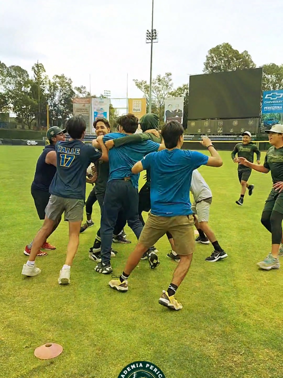 Así pasan la tarde nuestros #AcadémicosEnAcción 😅🦜 #SiemprePericos #Pericos #beisbol #beis #paratiiiiiiiiiiiiiiiiiiiiiiiiiiiiiiiiii🦋 #p #puebla #prospecto #academia #talento #fyppp #viralvideosofficial #ejercicio #pelotero #beisbolista #futuro 