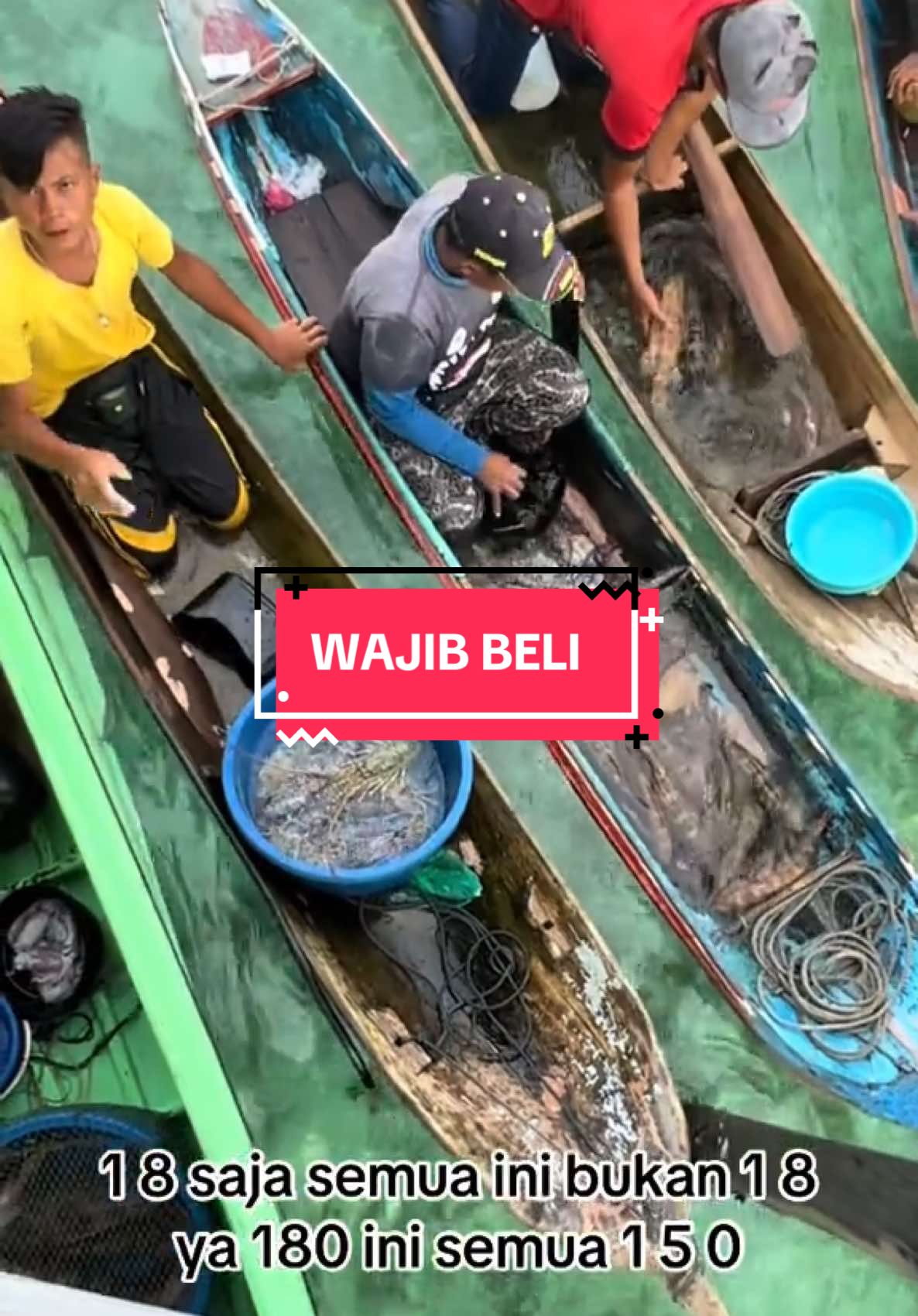 Tiap masa mereka akan datang jual seafood segar2 & murah. Makan sampai muak masa dekat Mabul, Sampai balik semenanjung janji pada diri sendiri nak puasa makan seafood 🤣 #pulaumabul #seafoodmabul #mabul #semporna #bajaulaut 