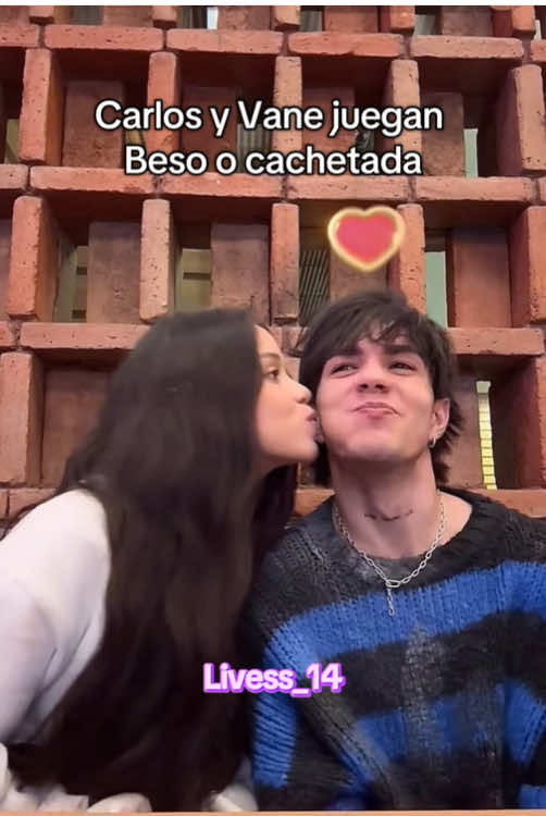 Carlos y Vane, nuevo ship 🥰@Carlos Alberto Fuentes @Vanee #humor #carlosalberto #carlosyvane #caslos 