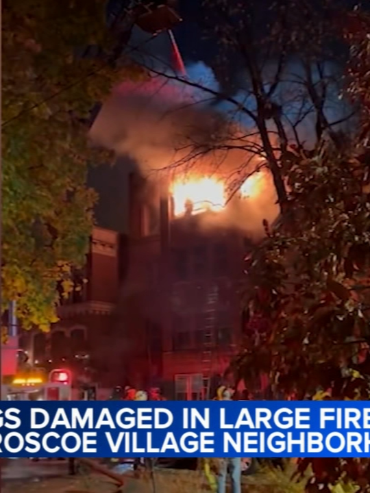 Chicago firefighters battled a fire Wednesday evening at an apartment building on the city's Northwest Side, officials said. #chicagonews #chicago #news #fire #chicagofire