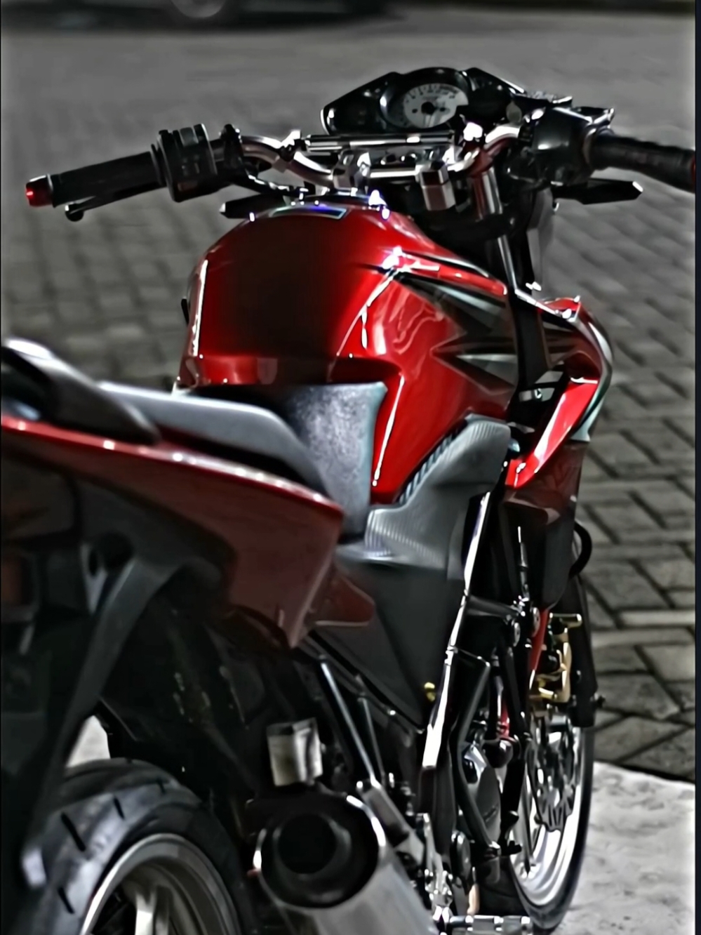 motor orang kok pada cakep² yak? 😭 #cb150r #oldcb150r #cb150rmodifikasi #oldcb150rstreetfire #fypシ #fypシ゚ 