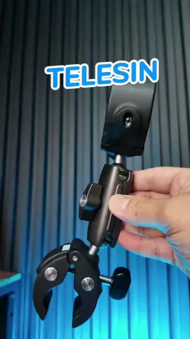 Udah pada tau kalo telesin punya Clamp multi fungsi yg bisa mendukung project krearif mu ? #telesin #telesinclamp #telesindoubleclamp #insta360 #gopro #insta360clamp #djiosmoaction5pro #invisibleselfiestick 