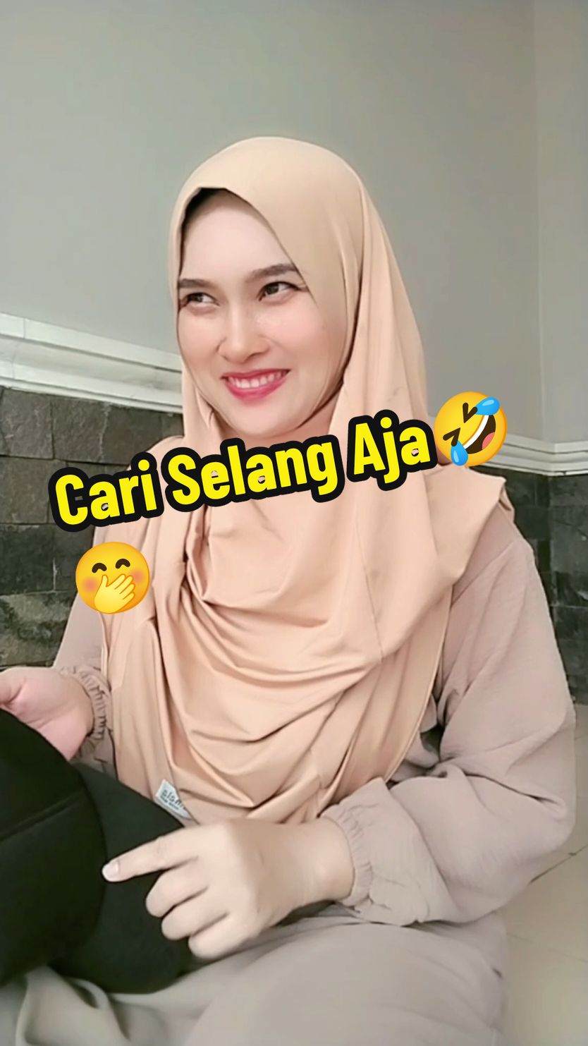 Cari Selang Aja🤭🤣#lucu #lucuk #momresinda 