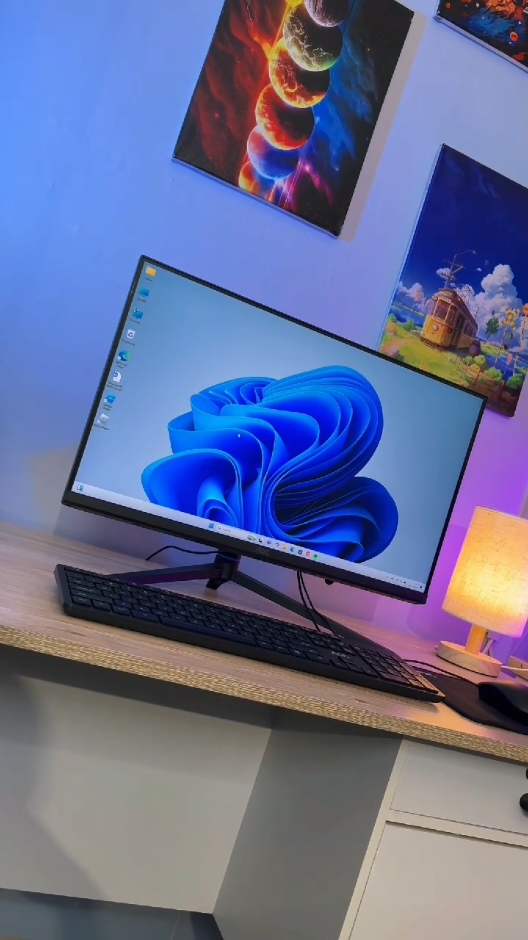 All IN ONE PC E99, dengan spesikasi i5 GEN 12, RAM 16GB, STORAGE SSD 512GB.  menurut kalian gimana tentang pc ini? #fyppppppppppppppppppppppp #laptop #office ##pcgaming #allinone #aoc 