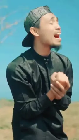Valdy Nyonk - Mengapa Kau Berubah (Official Music Video) Sumber Video YT VALDY NYONK AJA #mengapakauberubah #valdynyonk #musik #pop #indonesia #tiktok #shorts #real #fyppppppppppppppppppppppp 