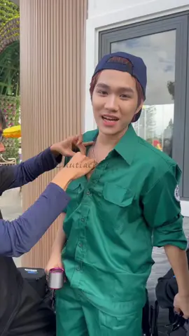 Em bé hôm nay hoá thân thành công nhân trồng hoa #CaptainBoy #Captain #hoangducduy #truonggiang #xh #fyp #viral #xhuongtiktok 
