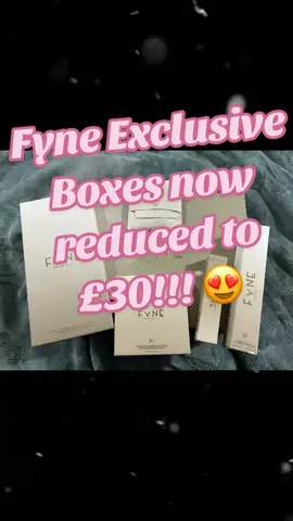 The @Fyne Cosmetics exclusive make up boxes are now reduced from £40 to an incredible £30!!! 🤩🤩🤩 There are 3 different boxes to choose from and im thrilled with mine and cant wait to get using them!!  You get 5 items in each box and this box contains: 🎁 Fyne eye brush set 🎁 Fyne Gripping primer 🎁 Eyeshadow shimmer pallete 🎁 Fyne lip balm 🎁 Keychain to pop you lip balm on!  Check them out in the link below as these would make an amazing Christmas present! 😍 #fyne #fynecosmetics #BeautyTok #blackfridaydeals #blackfriday #tiktokmademebuyit #tiktokfinds #tiktokshop #spotlight #dealdrops 