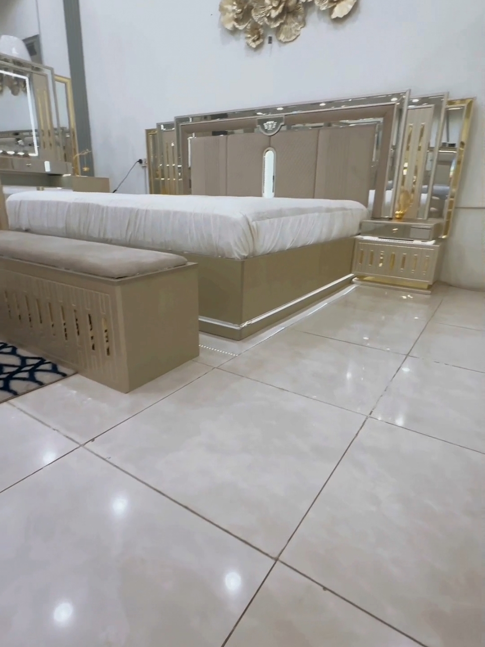 luxury bedroom set #❤️ #unfrezzmyaccou #bdtiktokofficial #viralvideo #bedroom #fypシ #foryou #luxury #trending @TikTok Bangladesh 