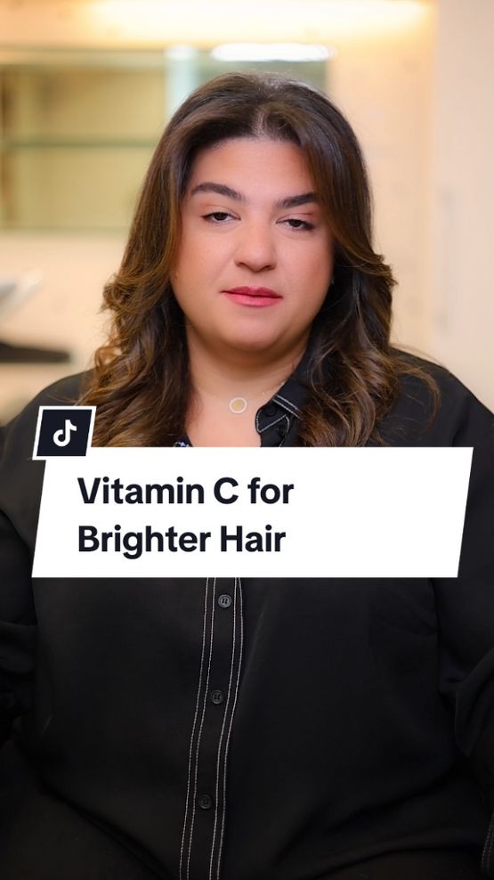 Want to lighten your hair quickly? ✨ Try adding Vitamin C to your shampoo and mix them together! 🤩 See the difference from the first use. 💇‍♀️ #HairCare #HairLightening #VitaminC #viral #fyp #trend  . . .بدك تفتحي شعرك بسرعة؟ ✨ جربي إضافة فيتامين C لشامبوك وخلطيهم مع بعض! 🤩 شوفي الفرق من أول استخدام. 💇‍♀️ #عناية_بالشعر #تفتح_الشعر #فيتامين_C