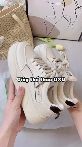   Hôm nay tiktok trợ za re qua, hơn 100  cành xíu xiu đc em giày xinh #giaythethao #giaynu 