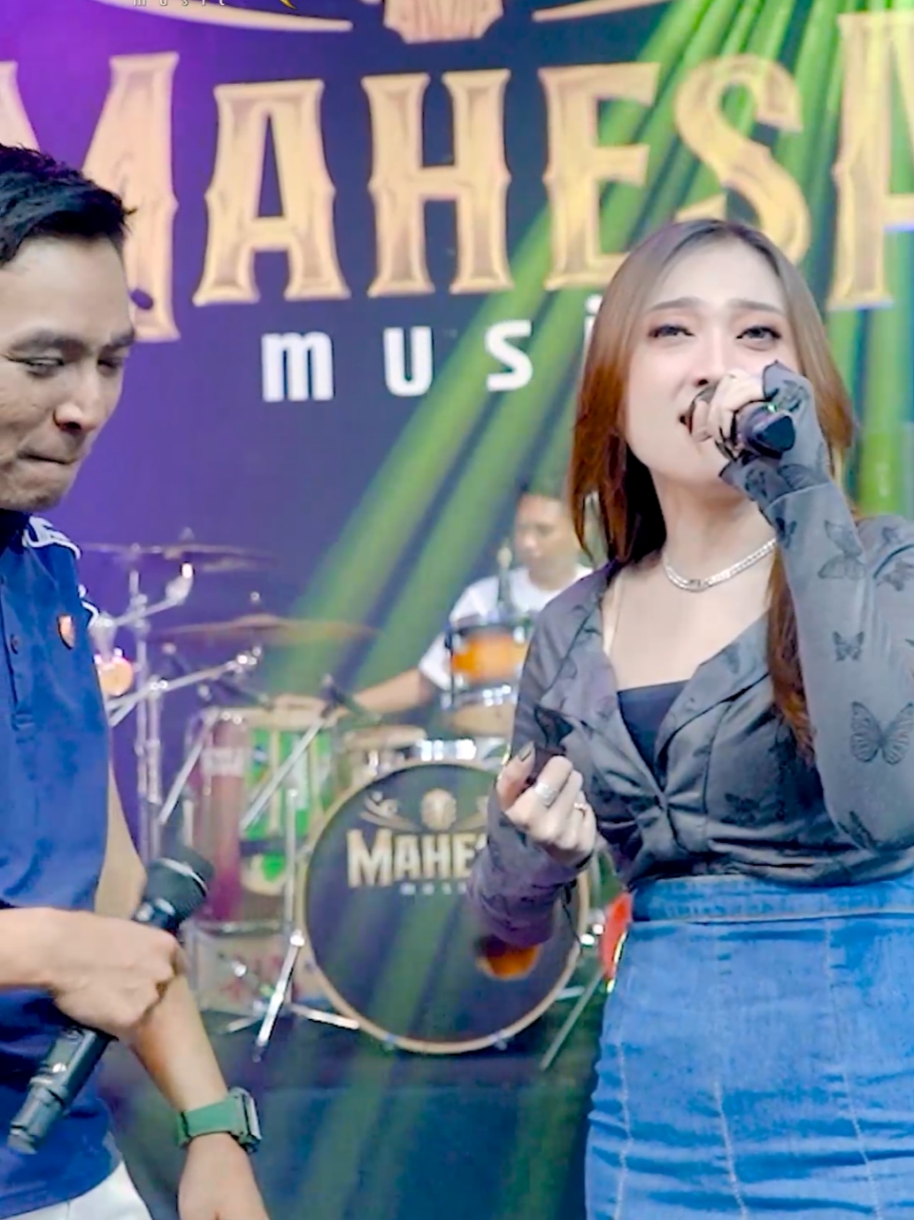 Duet Trend Masa Kini @shinta_arsintaa @gerrymahessa58 Tayang besok jum'at siang pukul 13.00 Ytc MAHESA Official. #mahesamusic #shintaarsinta #gerrymahesa #19production #dangdutkoplo #fypシ #fypシ゚viral #dangdut #farizkendang #mengejarbadai #fyp #fypp 