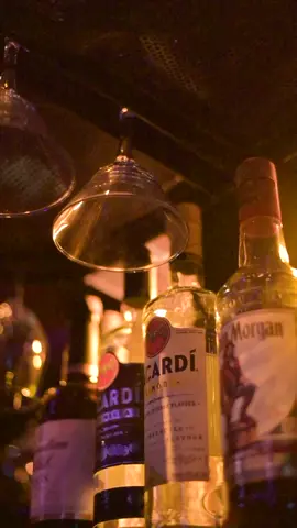 Experience the energy of New York nightlife, right in the heart of Jakarta! Sip on a selection of alcoholic drinks, refreshing soft drinks, juices, domestic beers, and tasty bites. Whether you're relaxing after a busy day or gearing up for a fun evening, B.A.T.S. is the perfect place to unwind and enjoy Reserve your table now via WhatsApp at +62 877 8776 4228 #ShangriLa #ShangrilaJKT #Jakarta #FindYourShangriLa #BATS