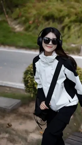 Áo khoác gió nam nữ 2 lớp hottrend 2025 #aogio #aokhoacgio #aogionamnu #aogiochongnuoc #thoitrang #TikTokFashion #xuhuong #xuhuongtiktok 