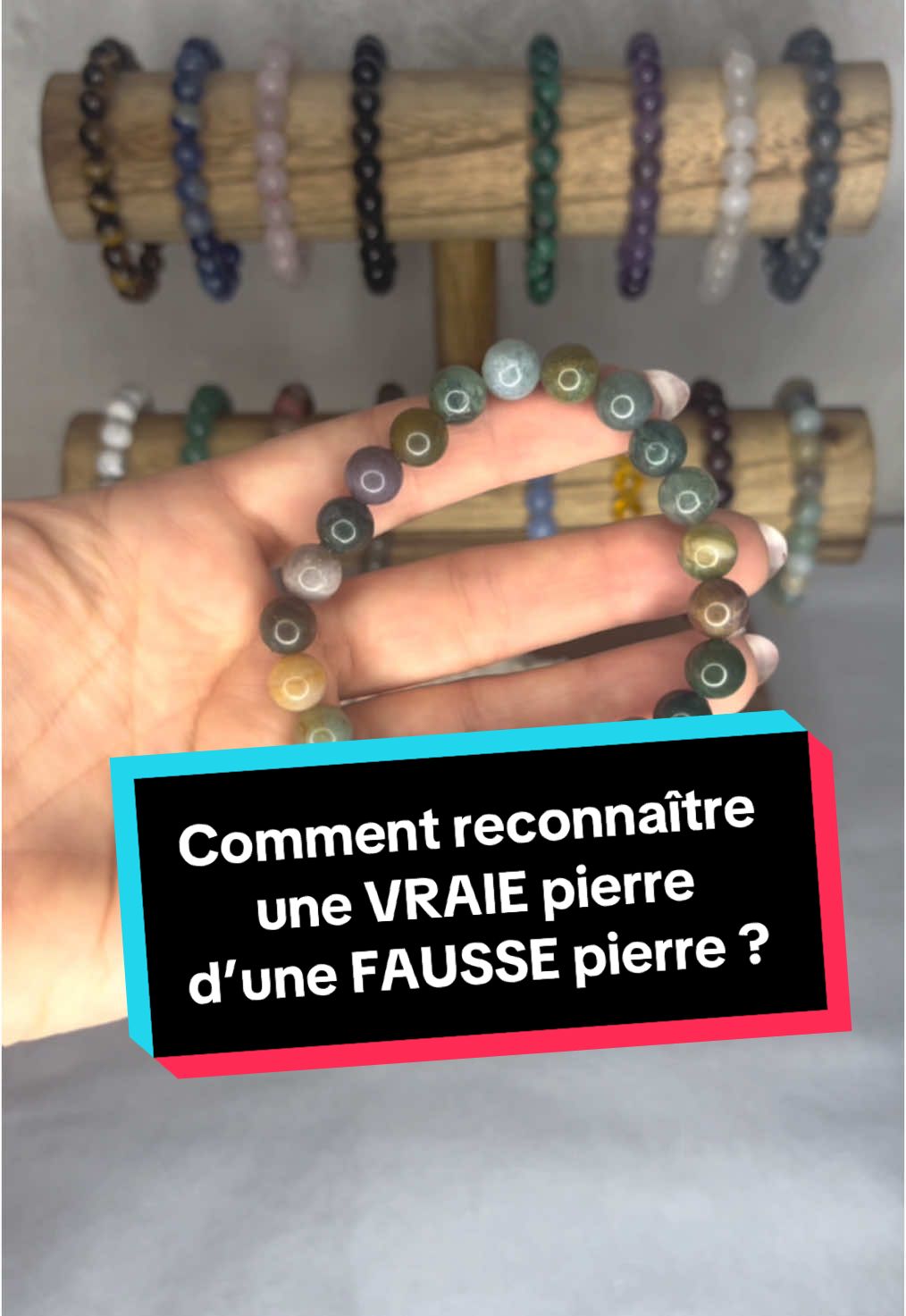 📿✨ Découvrez tous les secrets pour differencier une vraie pierre d’une fausse pierre en lithothérapie ! 🌿🔮 Je vous explique les techniques infaillibles pour identifier les véritables pierres naturelles et éviter les contrefaçons 😉 Ne vous faites plus avoir et devenez un expert en pierres semi-précieuses 💎🔍 #lithotherapie #pierresnaturelles #pierresemiprecieuse #cristaux #bienetre #bracelets #conseils #pierres #vraioufaux #vraie #faux #perles 